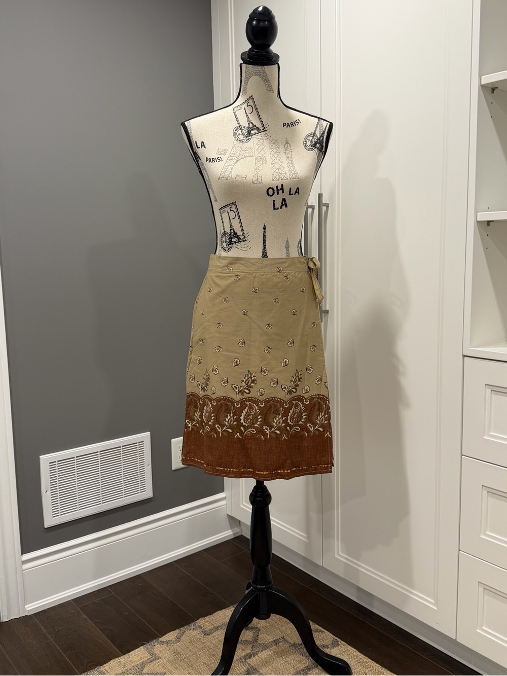 Old Navy Tan Wrap Midi Skirt with Sequence Floral Border